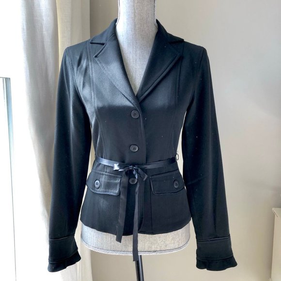 NWOT Kenzie Flutter Sleeve Fitted Black Blazer - Picture 1 of 15